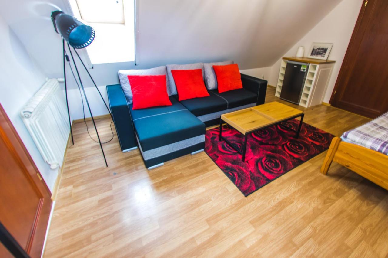 Gosciniec Pod Lipa Daire Mikołajki Dış mekan fotoğraf